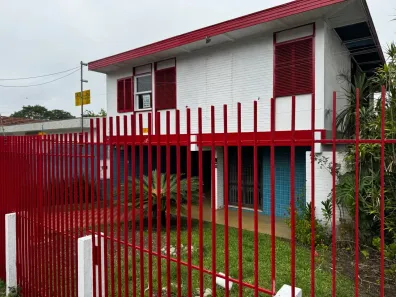 Imóvel Comercial com 6 Quartos para alugar, 330m² no Ahú, Curitiba