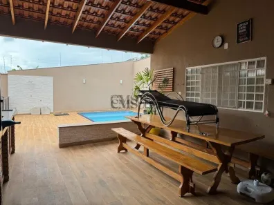 Casa com 3 Quartos para venda ou aluguel, 270m² no Jardim Shangri-la A, Londrina