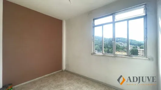 Apartamento com 2 Quartos à venda, 45m² no Mosela, Petrópolis