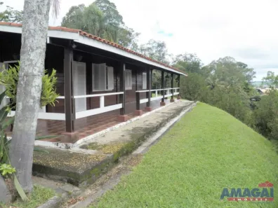 Fazenda/Sítio com 3 Quartos à venda, 284m² no Parque Meia Lua, Jacareí