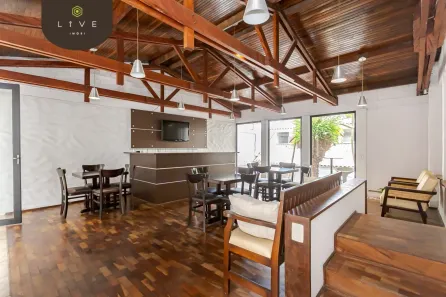 Casa com 3 Quartos à venda, 650m² no São Francisco, Curitiba