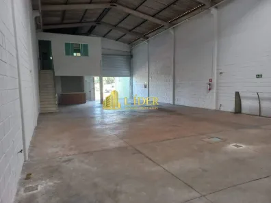 Galpão/Depósito/Armazém para alugar, 300m² no Alto Umuarama, Uberlândia
