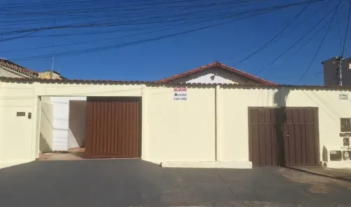 Casa com 3 Quartos para alugar, 160m² no Jardim Planalto, Goiânia