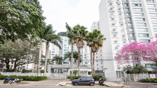 Apartamento com 3 Quartos à venda, 135m² no Passo da Areia, Porto Alegre