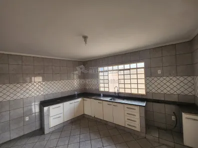 Sobrado com 3 Quartos à venda, 226m² no Parque das Flores II, São José do Rio Preto
