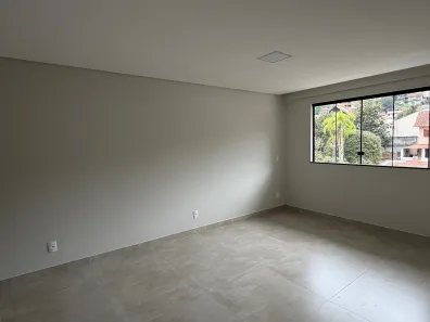 Apartamento com 2 Quartos para alugar, 79m² no Sans Souci, Nova Friburgo