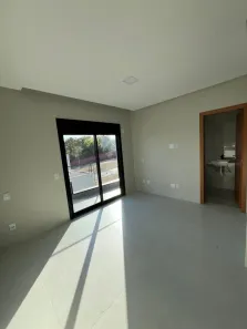 Casa de Condomínio com 4 Quartos à venda, 215m² no Jardins Barcelona, Senador Canedo