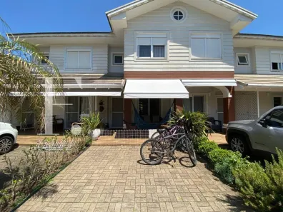 Sobrado com 2 Quartos à venda, 87m² no Marina, Xangri-lá