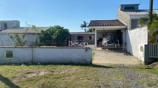 Casa com 2 Quartos à venda, 118m² no Barra do Saí, Itapoá