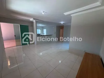 Casa com 3 Quartos para alugar, 189m² no Alto Umuarama, Uberlândia