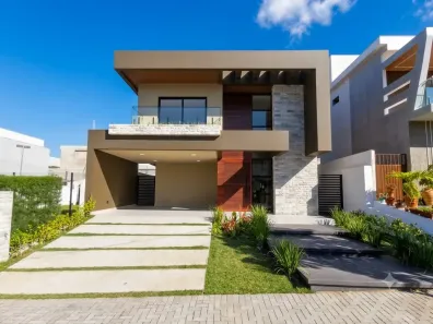 Casa de Condomínio com 5 Quartos à venda, 270m² no Itararé, Campina Grande