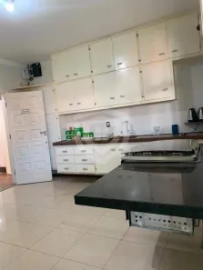 Casa com 4 Quartos para alugar, 323m² no Jardim Dona Sarah, Bauru