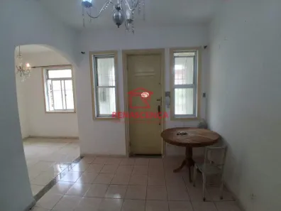 Casa com 3 Quartos para alugar, 150m² no Benfica, Rio de Janeiro