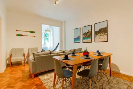 Apartamento com 3 Quartos para alugar, 105m² no Leme, Rio de Janeiro