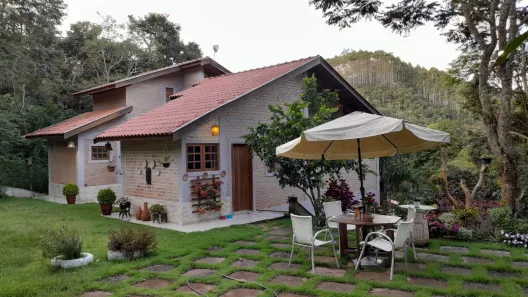 Fazenda/Sítio com 3 Quartos à venda, 1440m² no Centro, Santo Antônio do Pinhal