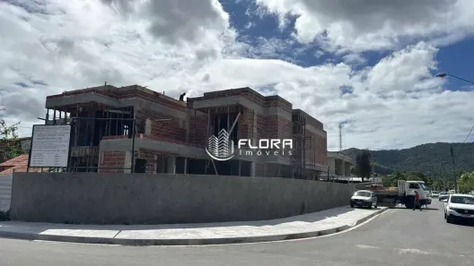 Casa com 3 Quartos à venda, 200m² no Itaipu, Niterói