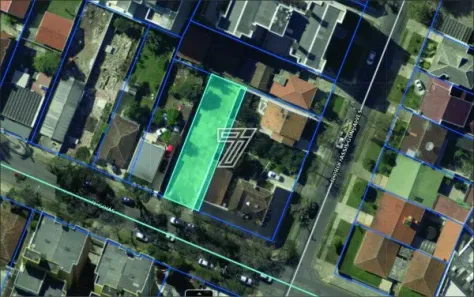 Lote/Terreno à venda, 429m² no Água Verde, Curitiba