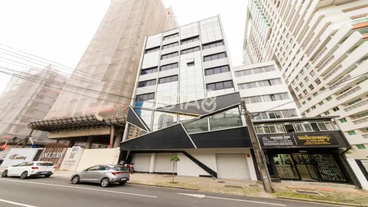 Sala Comercial à venda, 1890m² no Centro, Curitiba