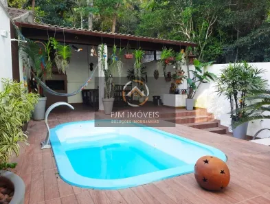 Casa com 3 Quartos à venda, 140m² no Piratininga, Niterói
