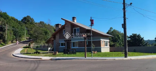 Casa com 2 Quartos à venda, 155m² no Área Rural de Gramado, Gramado