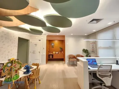 Sala Comercial para alugar, 154m² no Centro, Florianópolis
