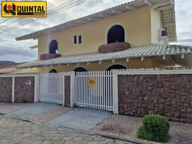 Casa com 4 Quartos para alugar, 202m² no Garcia, Blumenau