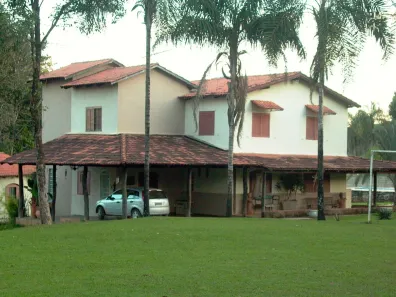 Fazenda/Sítio com 3 Quartos à venda, 350m² no Jardim Nova Era, Aparecida de Goiânia