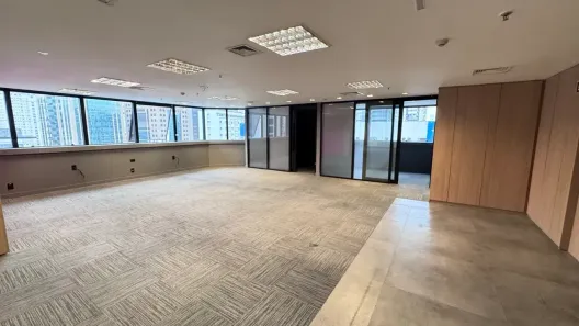 Sala Comercial para alugar, 400m² no Itaim Bibi, São Paulo