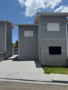 Casa de Condomínio com 2 Quartos para alugar, 64m² no Vila Santo Antônio, São Roque