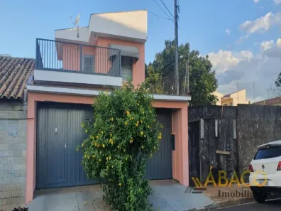 Sobrado com 4 Quartos à venda, 182m² no Jardim São João Batista, São Carlos
