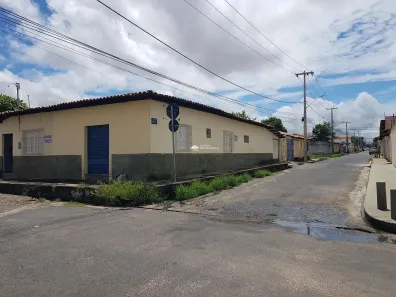 Casa com 2 Quartos à venda, 202m² no Itararé, Teresina