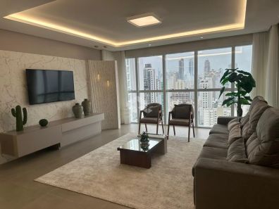 Apartamento com 3 Quartos à venda, 136m² no Centro, Balneário Camboriú