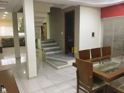 Casa com 3 Quartos à venda, 230m² no Parque Novo Mundo, Americana
