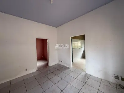 Casa com 3 Quartos à venda, 102m² no Fabrício, Uberaba