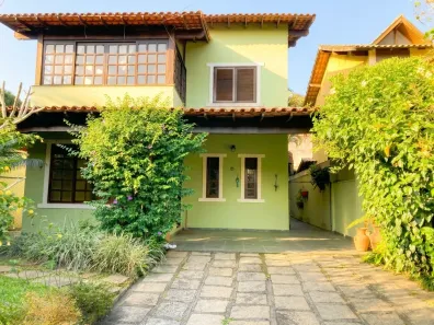 Casa de Condomínio com 4 Quartos à venda, 240m² no Vargem Grande, Rio de Janeiro