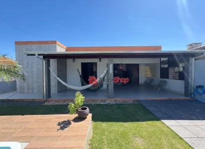 Casa com 2 Quartos para venda ou aluguel, 100m² no Centro, Balneário Arroio do Silva