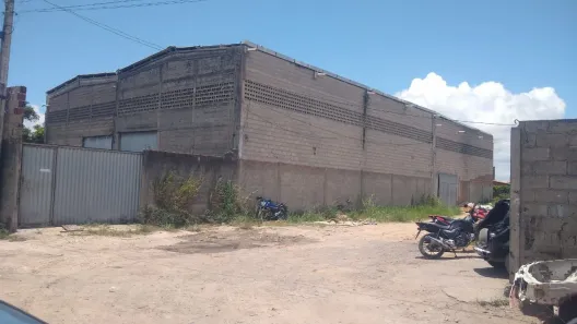 Galpão/Depósito/Armazém à venda, 900m² no Chã do Pilar, Pilar