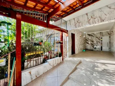 Casa com 4 Quartos à venda, 200m² no Cidade Dutra, São Paulo