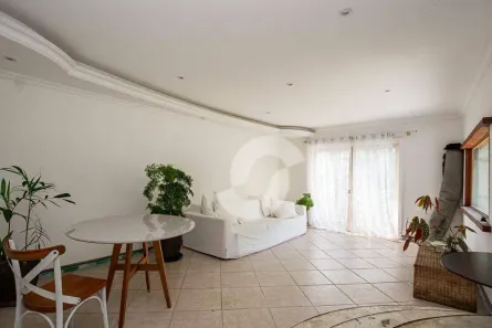 Casa de Condomínio com 4 Quartos à venda, 326m² no Vila Progresso, Niterói