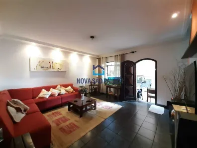 Casa com 3 Quartos à venda, 256m² no Jardim Monte Azul, São Paulo