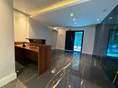 com 4 Quartos para alugar, 220m² no Vila Olímpia, São Paulo