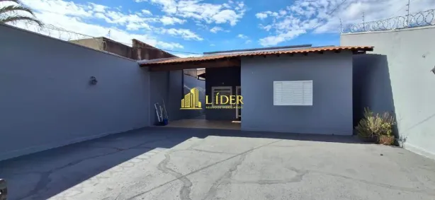 Casa com 3 Quartos à venda, 156m² no Granada, Uberlândia