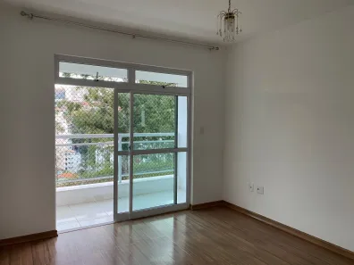 Apartamento com 2 Quartos para alugar, 65m² no Dom Bosco, Juiz de Fora