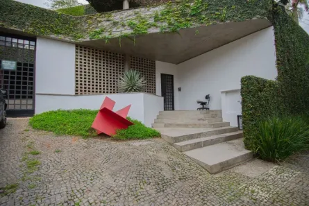 Sobrado com 4 Quartos à venda, 700m² no Jardim Guedala, São Paulo