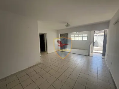 Casa com 4 Quartos para alugar, 150m² no Petrópolis, Natal