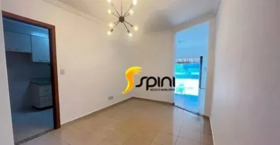 Casa com 3 Quartos para alugar, 200m² no Jardim Karaíba, Uberlândia