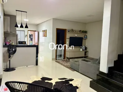 Sobrado com 4 Quartos à venda, 243m² no Jardim Atlântico, Goiânia