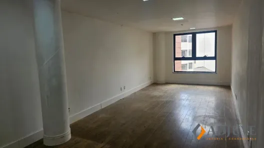 Sala Comercial para alugar, 35m² no Centro, Petrópolis