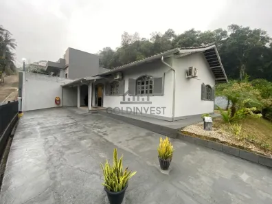 Casa com 3 Quartos à venda, 163m² no Bateas, Brusque