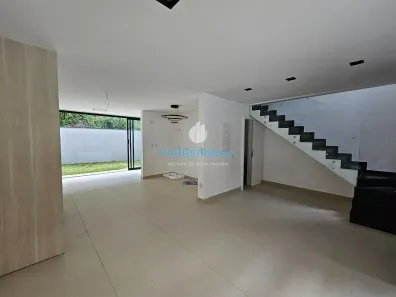Casa com 3 Quartos para alugar, 110m² no Urbanova I, São José dos Campos